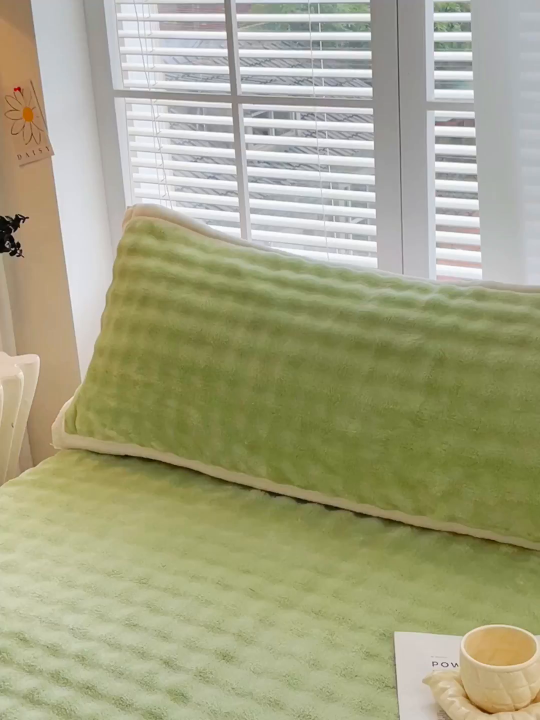 91家纺网 家纺一手货源 找家纺 雨彤家纺 2025新款泡泡牛奶绒长枕巾 牛奶绒枕巾-抹茶绿 50*185cm（适合1.8米枕头）
