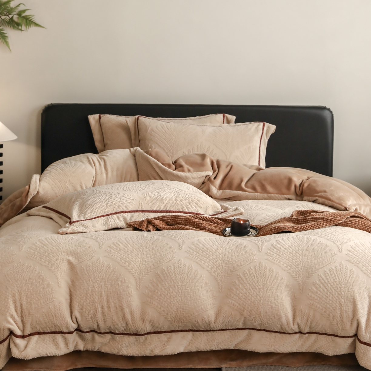 91家纺网 家纺一手货源 找家纺 （总）玉宇阁家居 2025新款加厚牛奶绒浮雕工艺款四件套