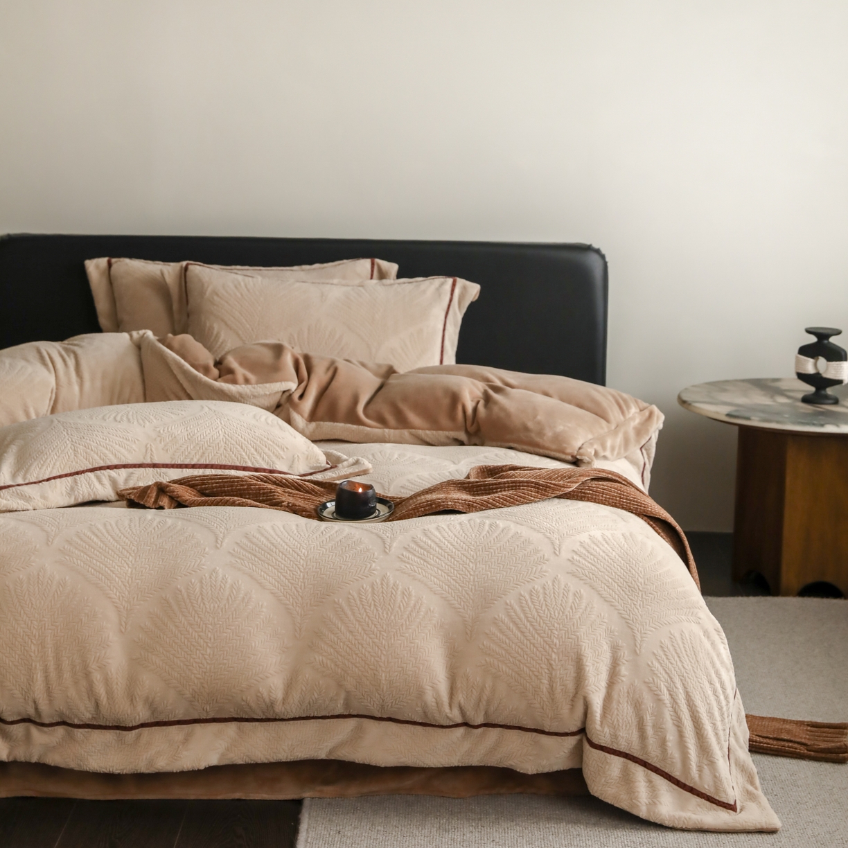 91家纺网 家纺一手货源 找家纺 玉宇阁家居 2025新款加厚牛奶绒浮雕工艺款四件套 大提花牛奶绒织带款-稻香-米咖