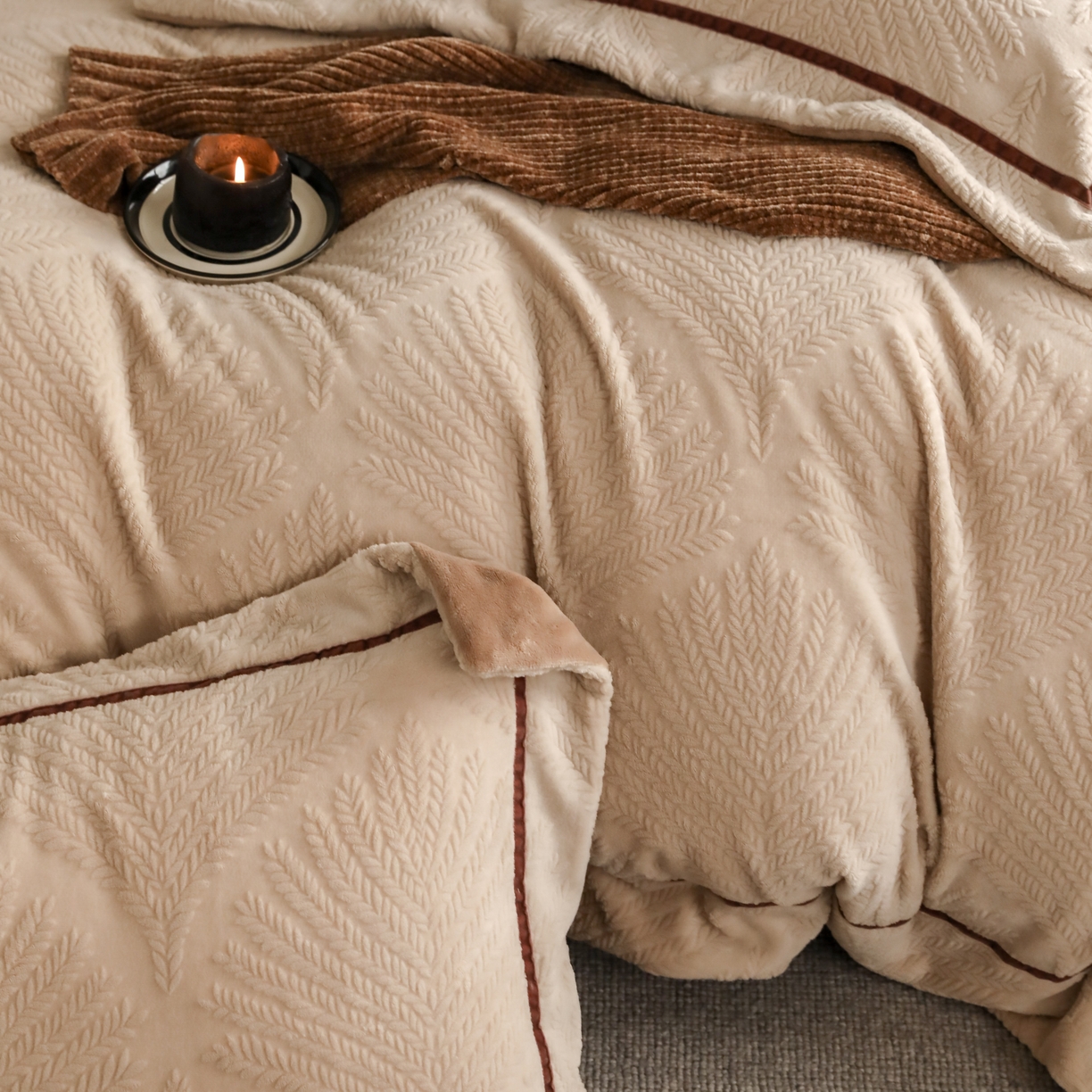 91家纺网 家纺一手货源 找家纺 （总）玉宇阁家居 2025新款加厚牛奶绒浮雕工艺款四件套