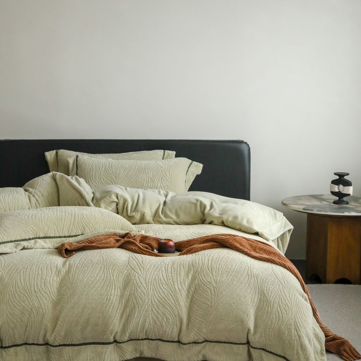 91家纺网 家纺一手货源 找家纺 玉宇阁家居 2025新款加厚牛奶绒浮雕工艺款四件套 大提花牛奶绒织带款-寻觅-青瓷绿