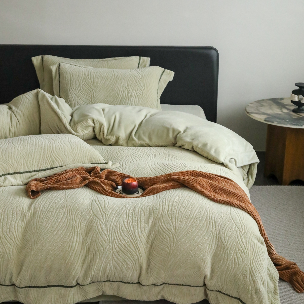 91家纺网 家纺一手货源 找家纺 玉宇阁家居 2025新款加厚牛奶绒浮雕工艺款四件套 大提花牛奶绒织带款-寻觅-青瓷绿