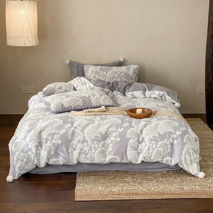 玉宇阁家居 2025新款亲肤舒适兔毛雕花绒提花雕花牛奶绒四件套-雪国来信 控价：238/318/338/328/328/338（券后控价） 雪国来信-晨曦蓝