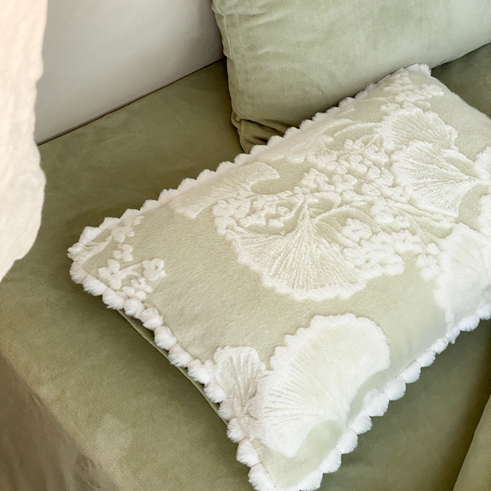 91家纺网 家纺一手货源 找家纺 玉宇阁家居 2025新款亲肤舒适兔毛雕花绒提花雕花牛奶绒四件套-雪国来信 控价：238/318/338/328/328/338（券后控价） 雪国来信-橡木苔