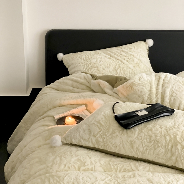 91家纺网 家纺一手货源 找家纺 玉宇阁家居 2025新款亲肤舒适兔毛雕花绒提花雕花牛奶绒四件套-浮雕的纹理 控价：228/305/315/315/315/335（券后控价） 浮雕的纹理-橡木苔绿