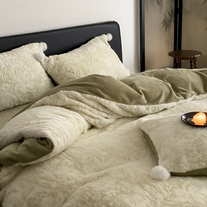 91家纺网 家纺一手货源 找家纺 玉宇阁家居 2025新款亲肤舒适兔毛雕花绒提花雕花牛奶绒四件套-浮雕的纹理 控价：228/305/315/315/315/335（券后控价） 浮雕的纹理-橡木苔绿