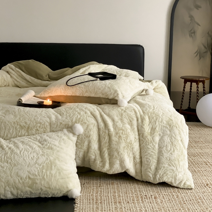 91家纺网 家纺一手货源 找家纺 玉宇阁家居 2025新款亲肤舒适兔毛雕花绒提花雕花牛奶绒四件套-浮雕的纹理 控价：228/305/315/315/315/335（券后控价） 浮雕的纹理-橡木苔绿