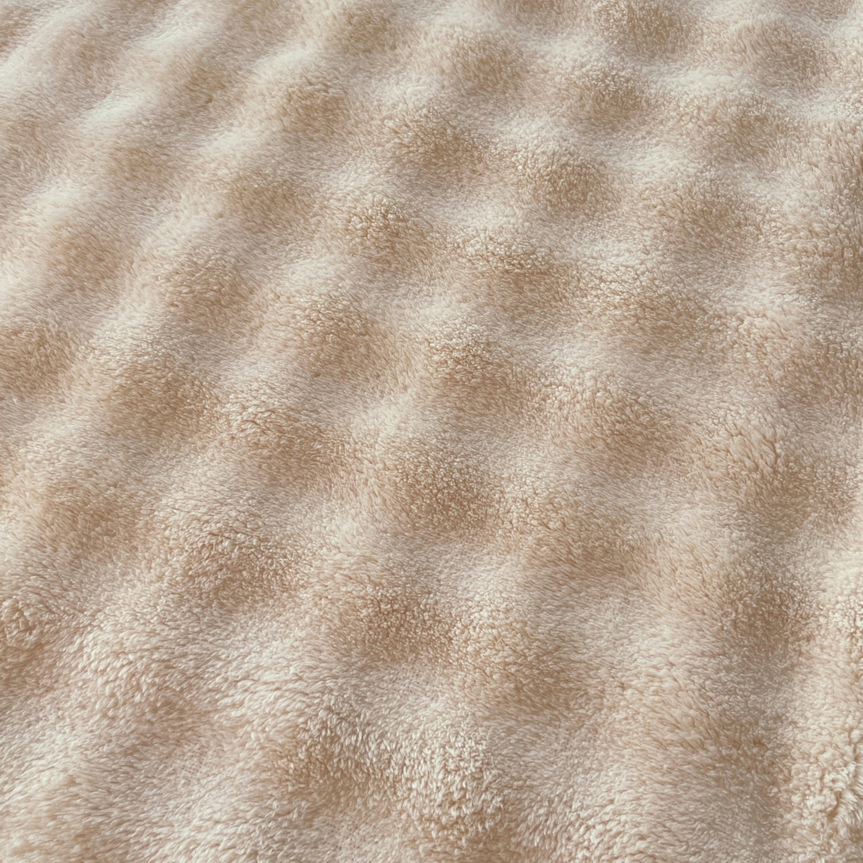 91家纺网 家纺一手货源 找家纺 （总）雨彤家纺 2025新款泡泡牛奶绒单人枕巾