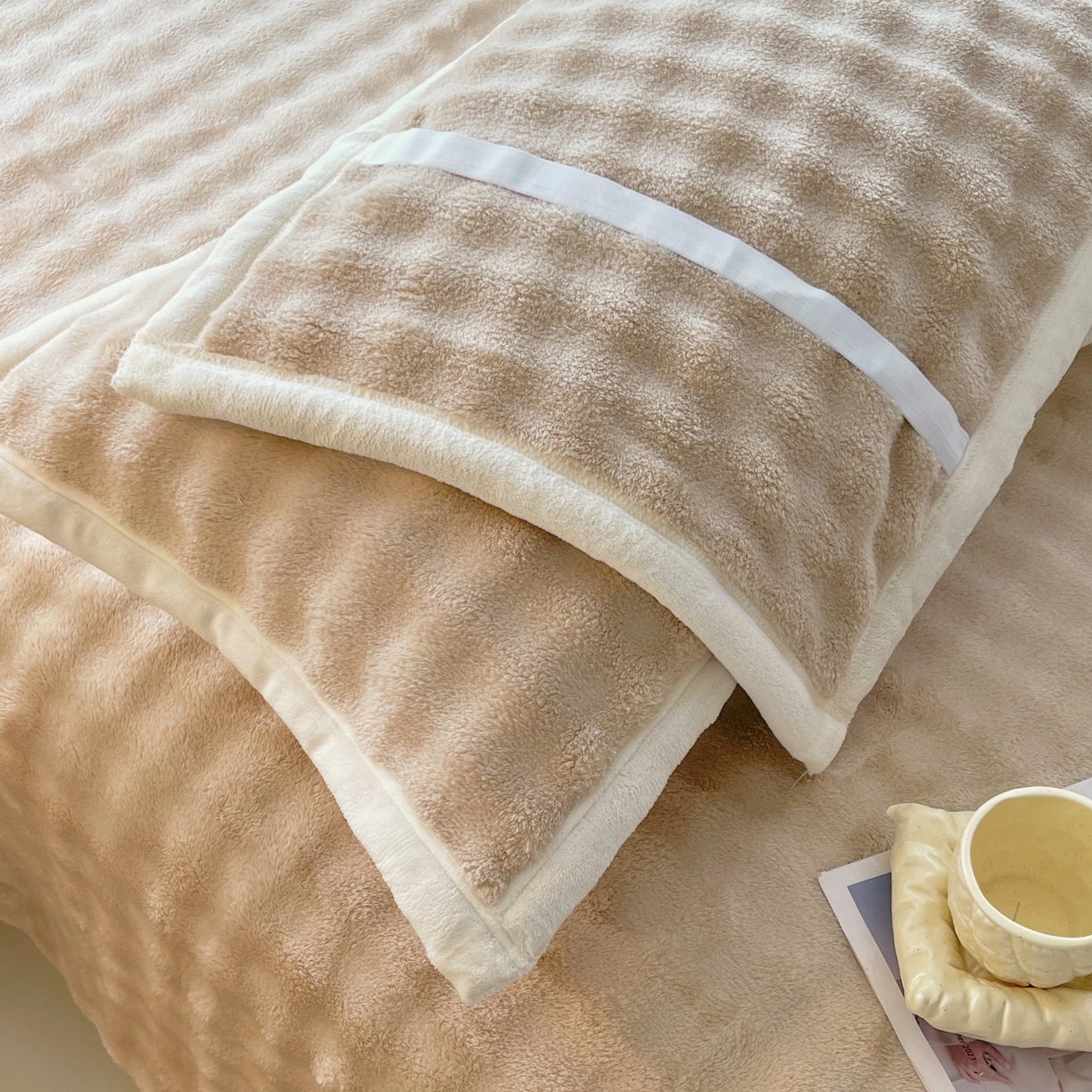 91家纺网 家纺一手货源 找家纺 （总）雨彤家纺 2025新款泡泡牛奶绒单人枕巾