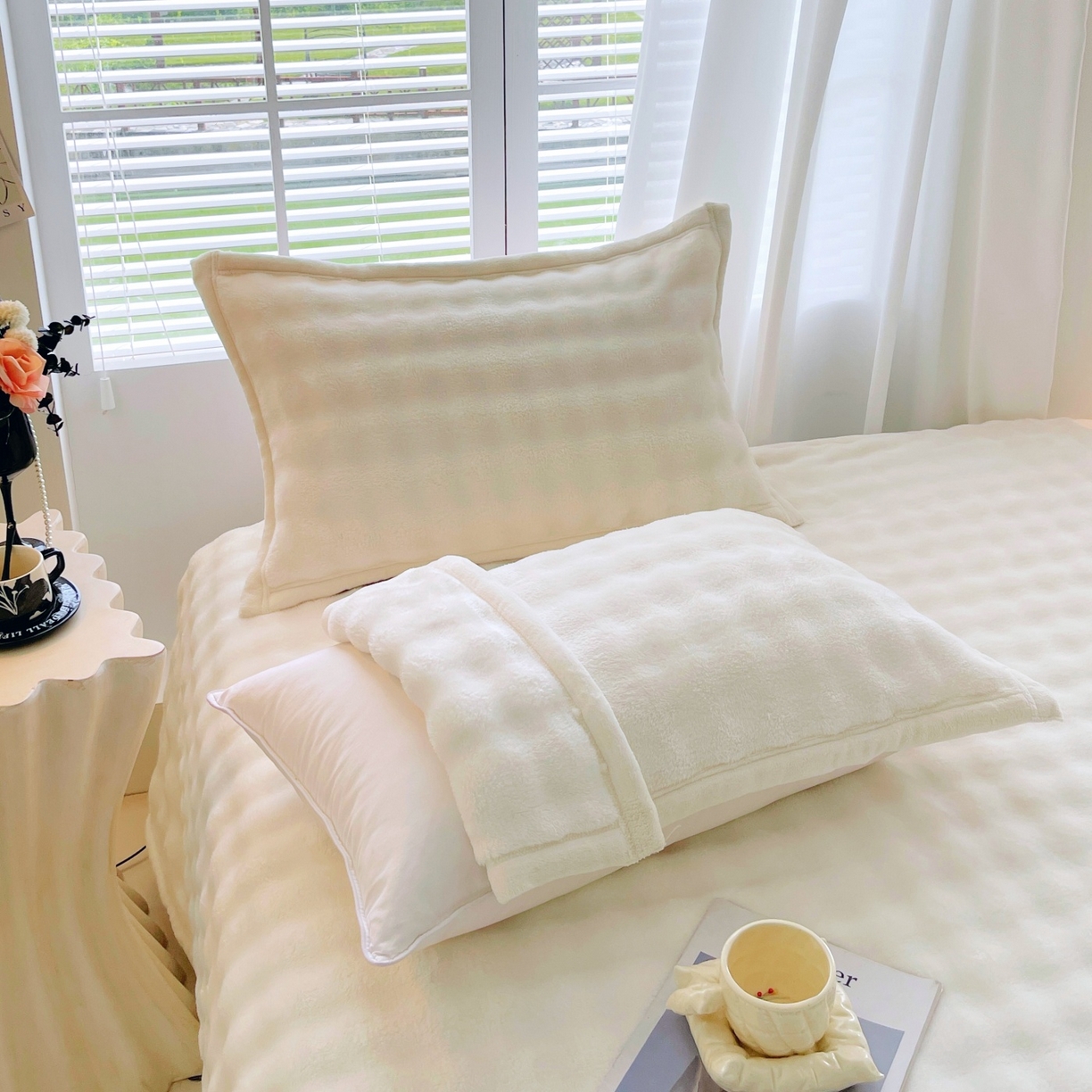 91家纺网 家纺一手货源 找家纺 雨彤家纺 2025新款泡泡牛奶绒单人枕巾 牛奶绒枕巾-奶油白 50*105cm（适合1米枕头）