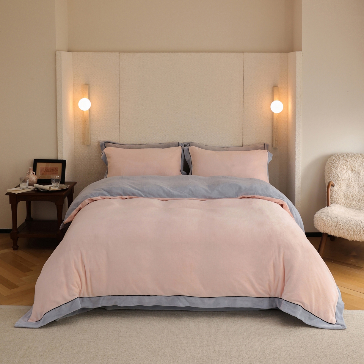 91家纺网 家纺一手货源 找家纺 万盛家纺 2025新款牛奶绒宽边黑麻绳四件套最新图 悠悠粉-水冰蓝