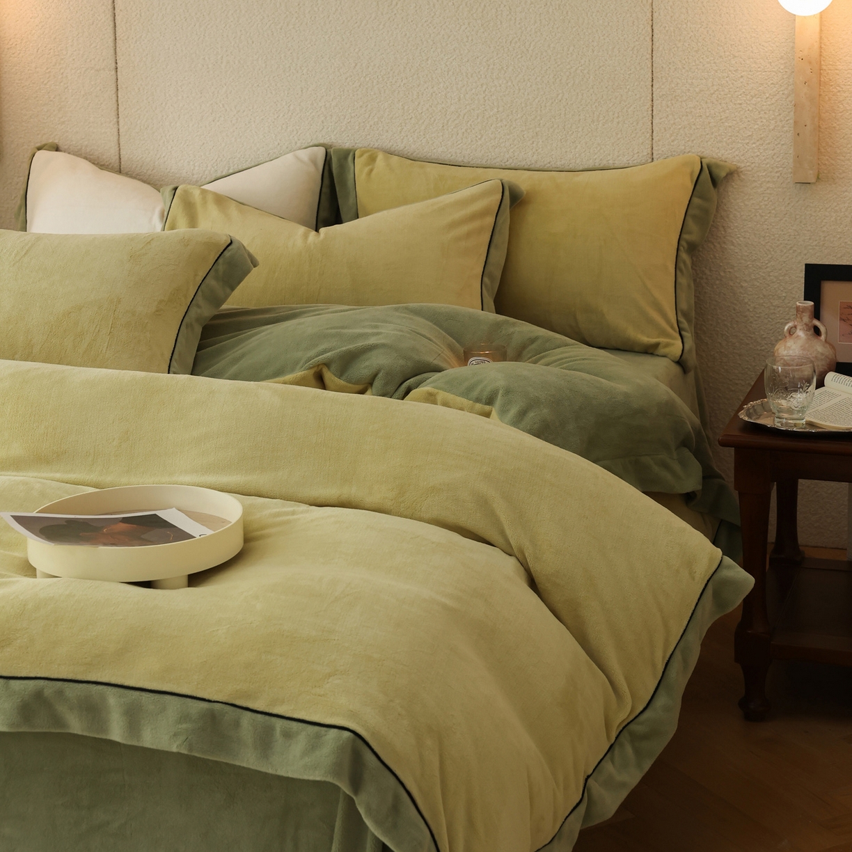 91家纺网 家纺一手货源 找家纺 万盛家纺 2025新款牛奶绒宽边黑麻绳四件套最新图 浅茶绿-抹茶绿