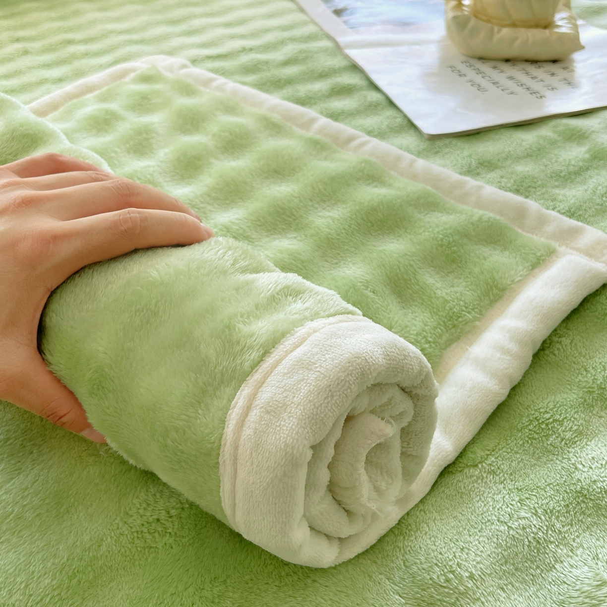 91家纺网 家纺一手货源 找家纺 雨彤家纺 2025新款泡泡牛奶绒单人枕巾 牛奶绒枕巾-抹茶绿 50*80cm（一只）