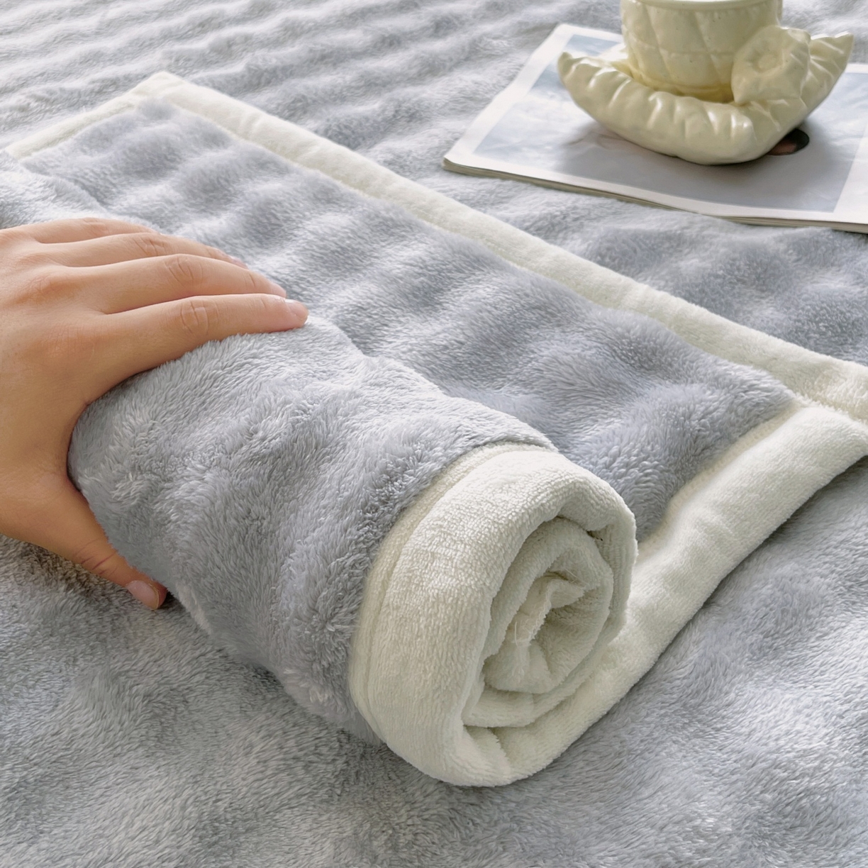 91家纺网 家纺一手货源 找家纺 雨彤家纺 2025新款泡泡牛奶绒单人枕巾 牛奶绒枕巾-绅士灰 50*80cm（一对）