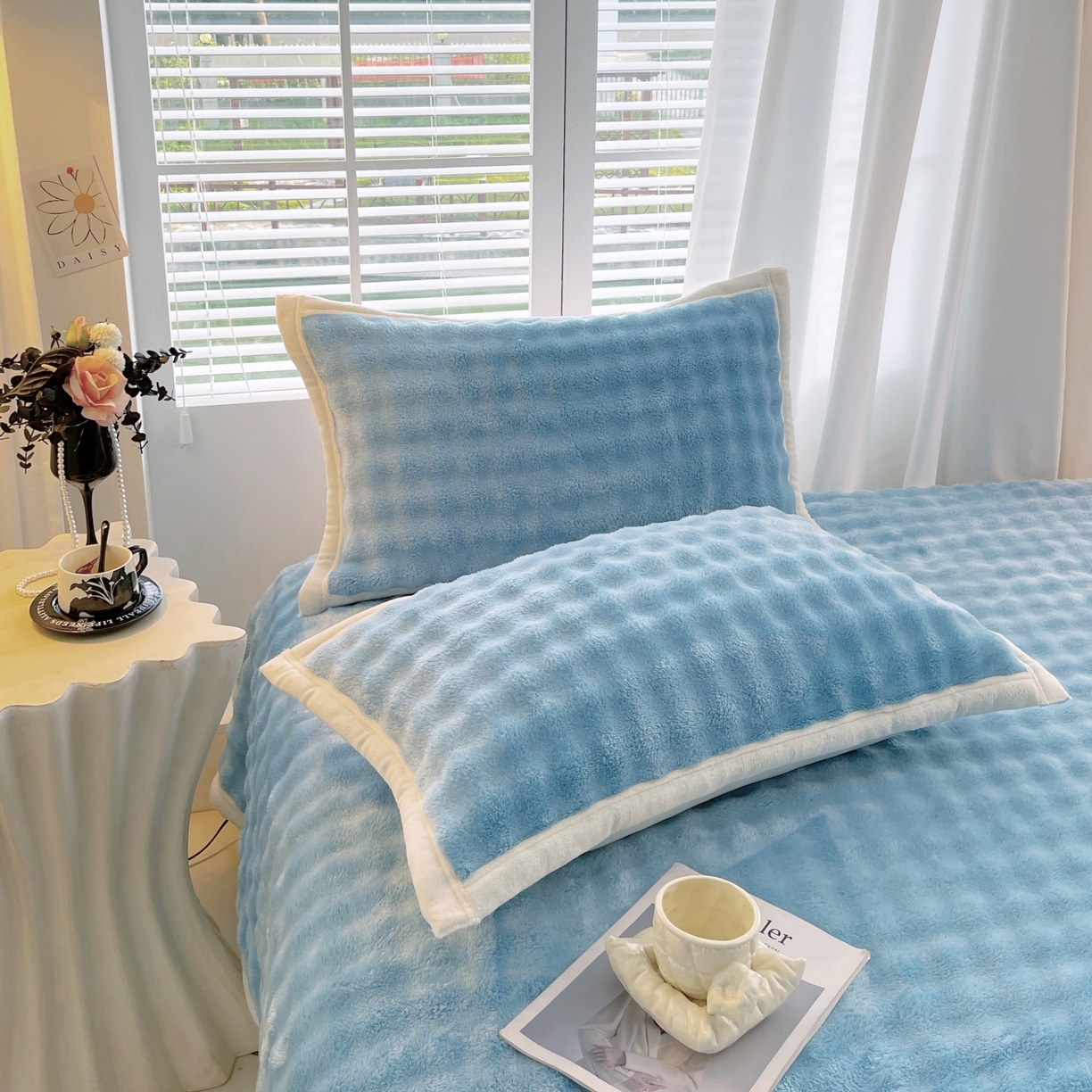 91家纺网 家纺一手货源 找家纺 雨彤家纺 2025新款泡泡牛奶绒单人枕巾 牛奶绒枕巾-天空蓝 50*155cm（适合1.5米枕头）