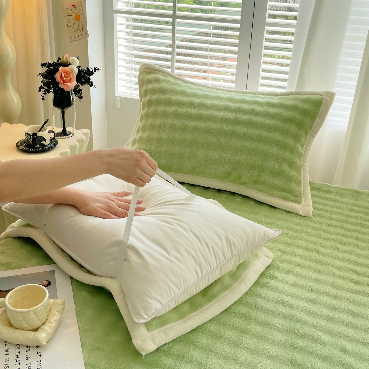 91家纺网 家纺一手货源 找家纺 雨彤家纺 2025新款泡泡牛奶绒单人枕巾 牛奶绒枕巾-抹茶绿 50*80cm（一对）