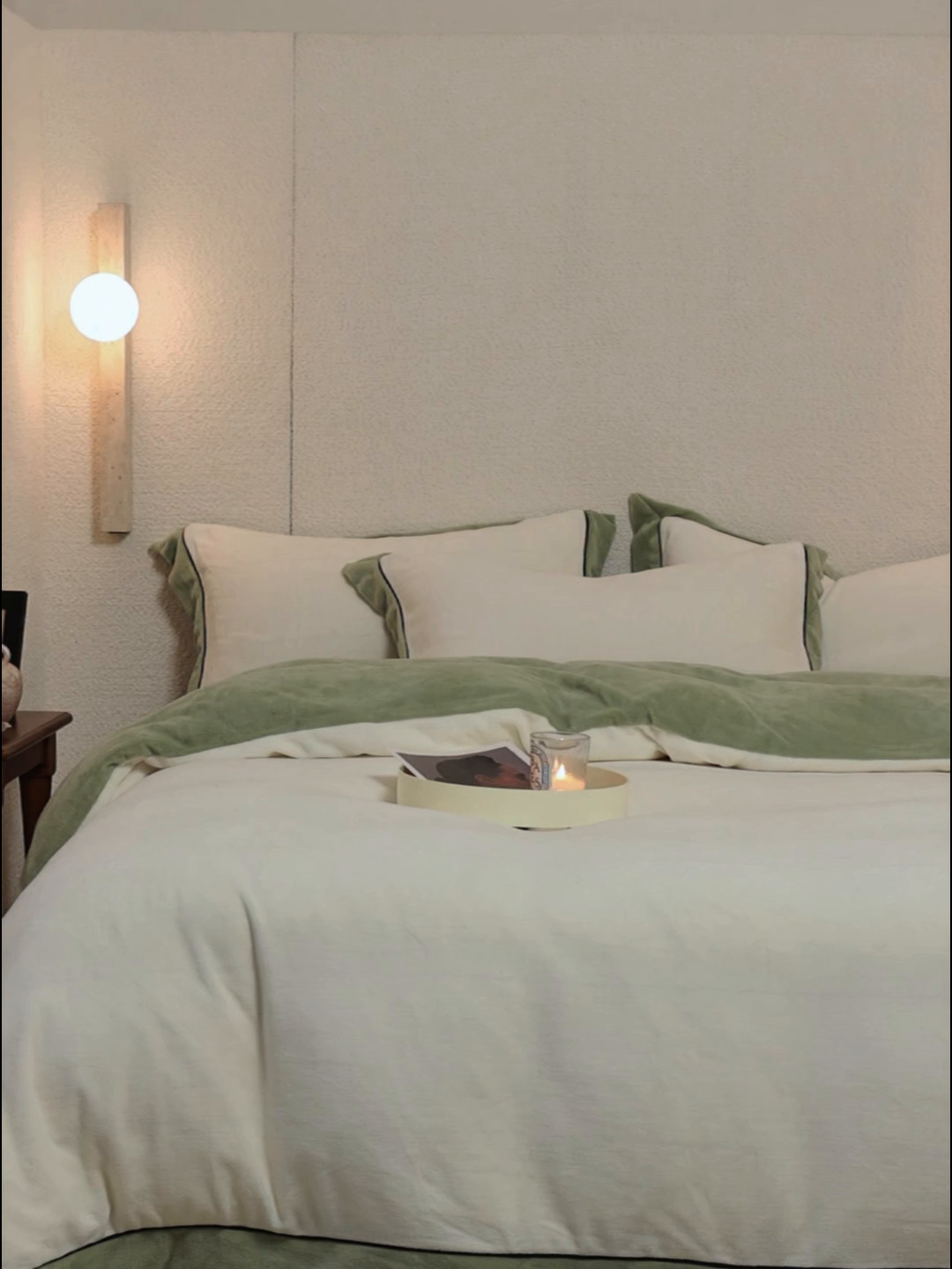 91家纺网 家纺一手货源 找家纺 万盛家纺 2025新款牛奶绒宽边黑麻绳四件套最新图 香草白-抹茶绿