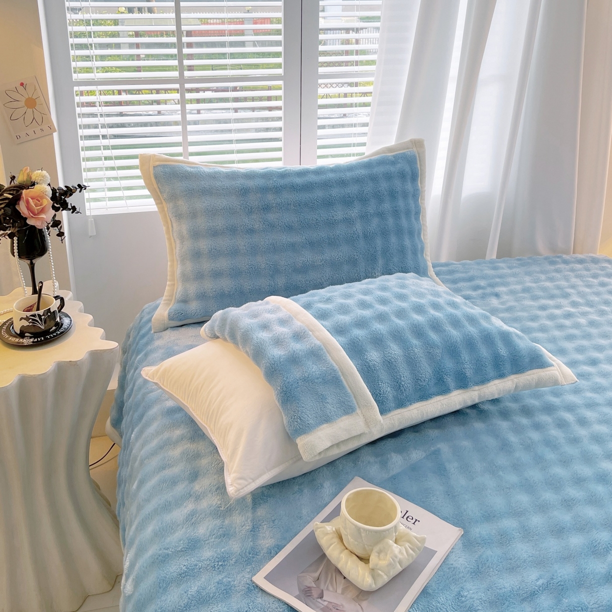 91家纺网 家纺一手货源 找家纺 雨彤家纺 2025新款泡泡牛奶绒单人枕巾 牛奶绒枕巾-天空蓝 50*125cm（适合1.2米枕头）