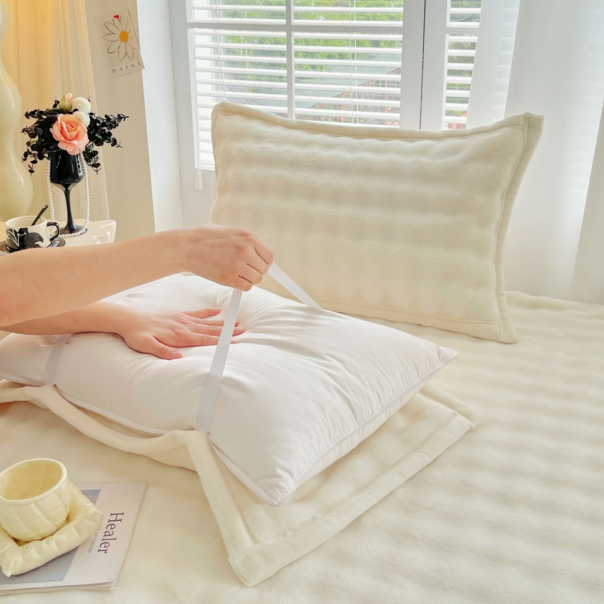 91家纺网 家纺一手货源 找家纺 雨彤家纺 2025新款泡泡牛奶绒单人枕巾 牛奶绒枕巾-奶油白 50*185cm（适合1.8米枕头）