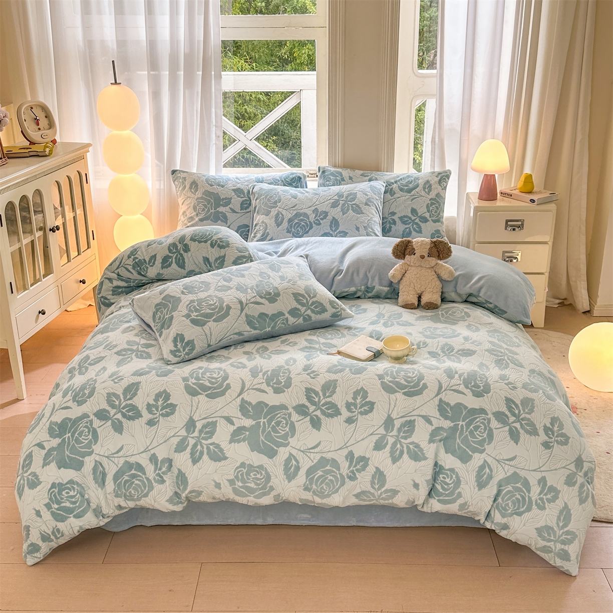 91家纺网 家纺一手货源 找家纺 灰鲸 2025新款立体雕花牛奶绒四件套 爱意-蓝