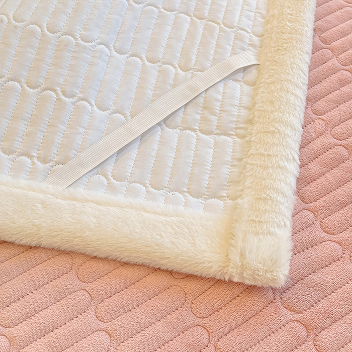 91家纺网 家纺一手货源 找家纺 喜居 2025新款亲肤舒适苹安喵刺绣牛奶绒床褥垫垫子-苹安喵 苹安喵-粉