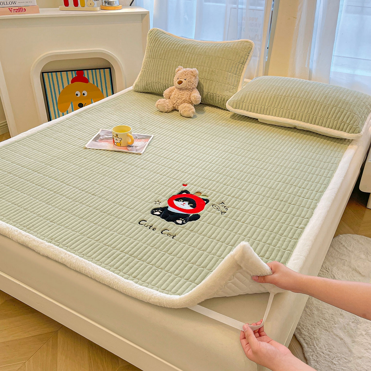 喜居 2025新款亲肤舒适苹安喵刺绣牛奶绒床褥垫垫子-苹安喵 苹安喵-绿