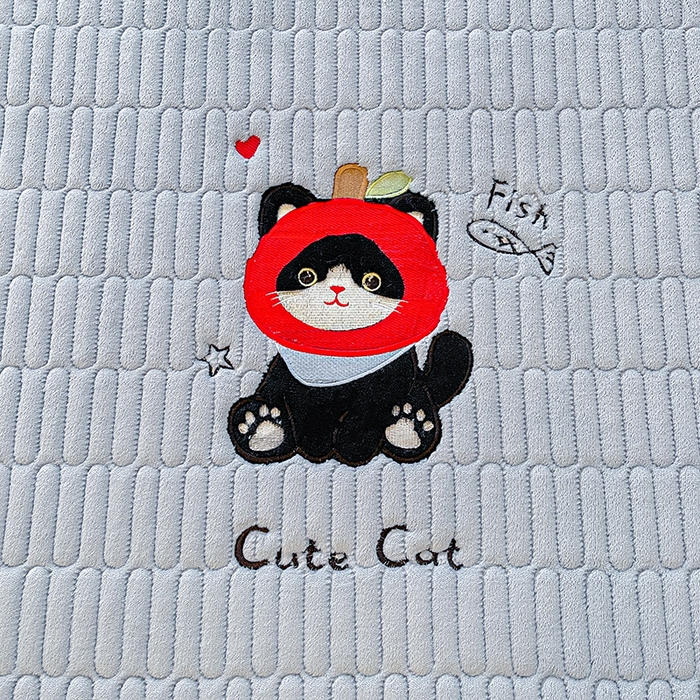 91家纺网 家纺一手货源 找家纺 喜居 2025新款亲肤舒适苹安喵刺绣牛奶绒床褥垫垫子-苹安喵 苹安喵-蓝