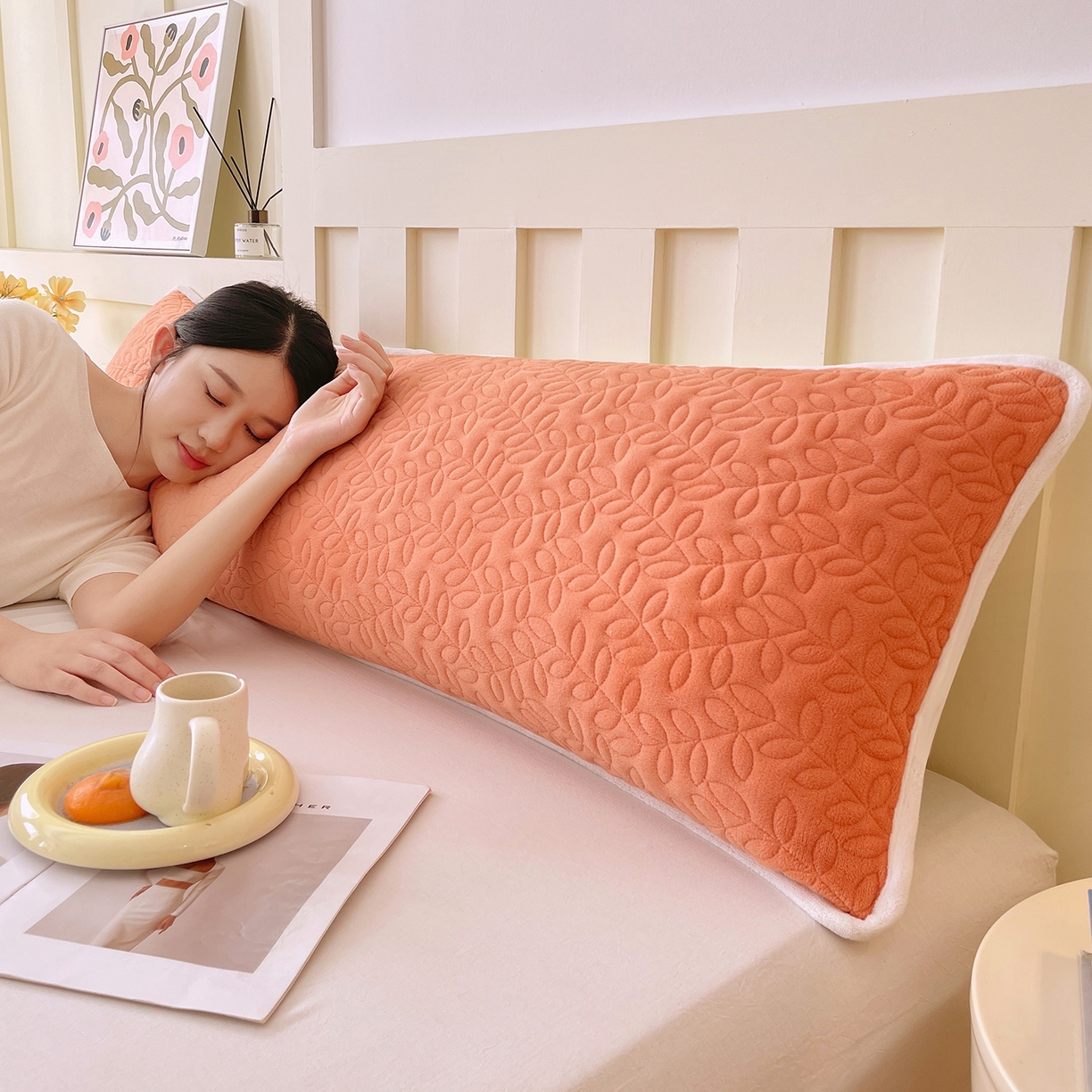 91家纺网 家纺一手货源 找家纺 雨彤家纺 2025新款牛奶绒夹棉包边长枕套 绒包边枕套-桔色