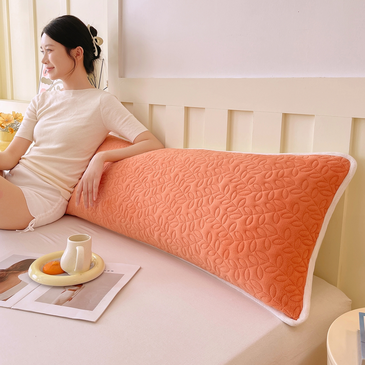 91家纺网 家纺一手货源 找家纺 雨彤家纺 2025新款牛奶绒夹棉包边长枕套 绒包边枕套-桔色