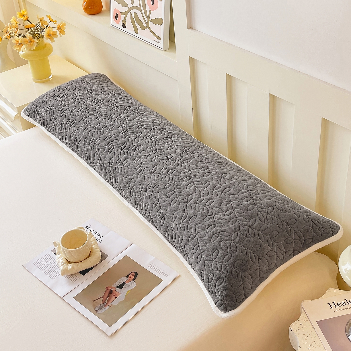 91家纺网 家纺一手货源 找家纺 雨彤家纺 2025新款牛奶绒夹棉包边长枕套 绒包边枕套-高级灰