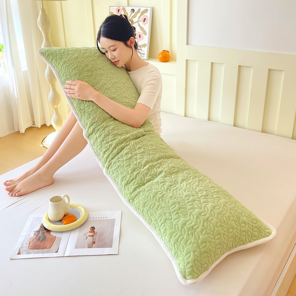 91家纺网 家纺一手货源 找家纺 雨彤家纺 2025新款牛奶绒夹棉包边长枕套 绒包边枕套-嫩绿