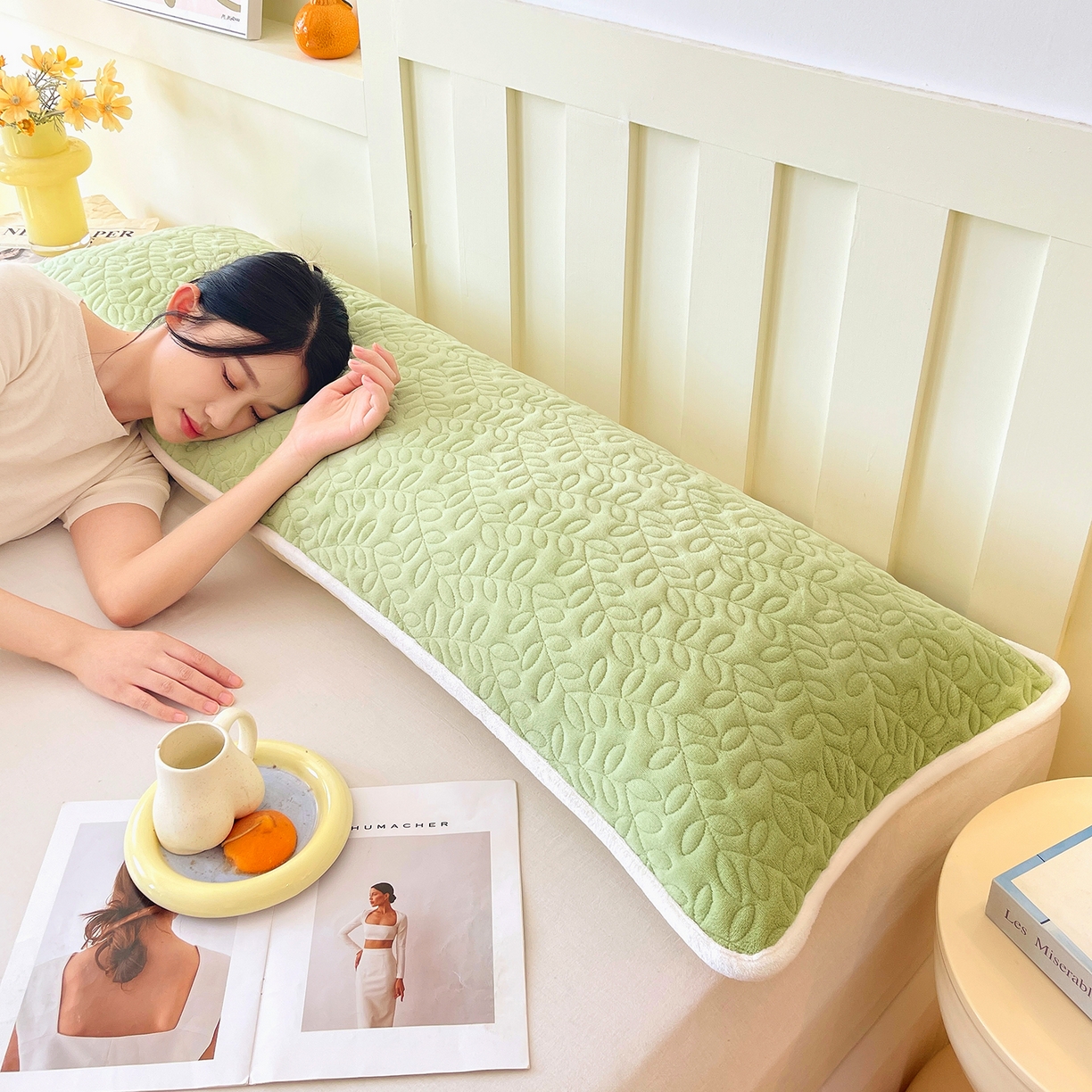 91家纺网 家纺一手货源 找家纺 雨彤家纺 2025新款牛奶绒夹棉包边长枕套 绒包边枕套-嫩绿