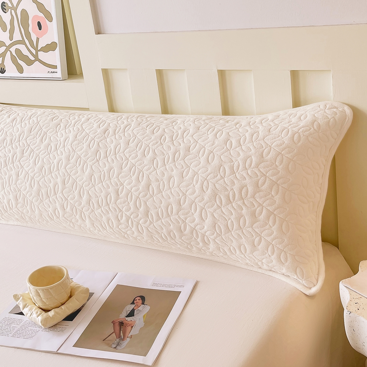 91家纺网 家纺一手货源 找家纺 雨彤家纺 2025新款牛奶绒夹棉包边长枕套 绒包边枕套-奶白