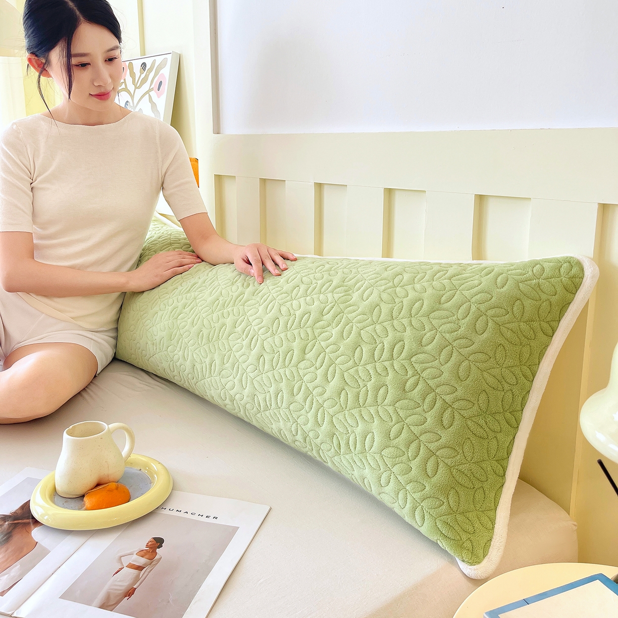 91家纺网 家纺一手货源 找家纺 雨彤家纺 2025新款牛奶绒夹棉包边长枕套 绒包边枕套-嫩绿