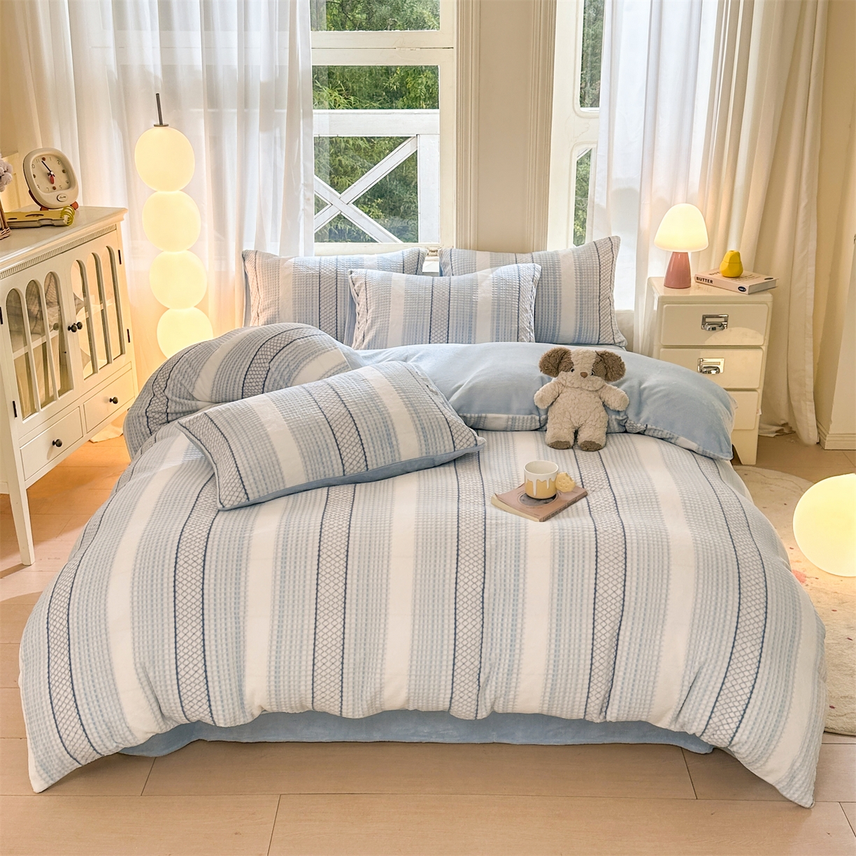 91家纺网 家纺一手货源 找家纺 灰鲸 2025新款立体雕花牛奶绒四件套 泛歌-蓝