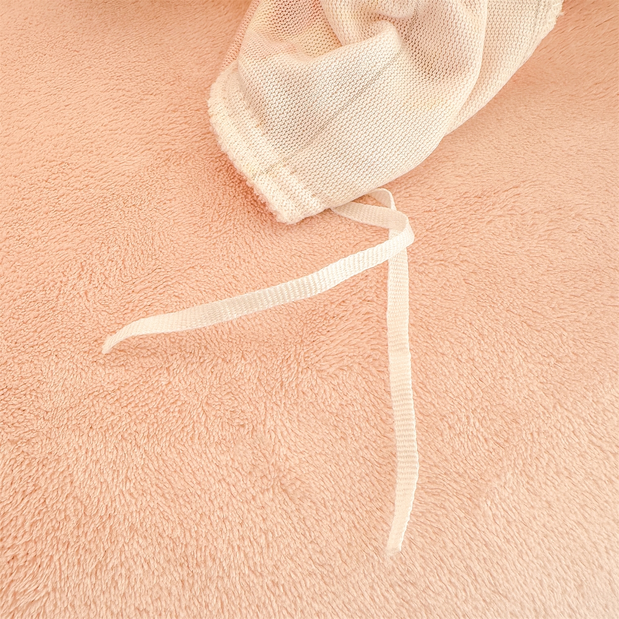 91家纺网 家纺一手货源 找家纺 灰鲸 2025新款立体雕花牛奶绒四件套 花海-粉