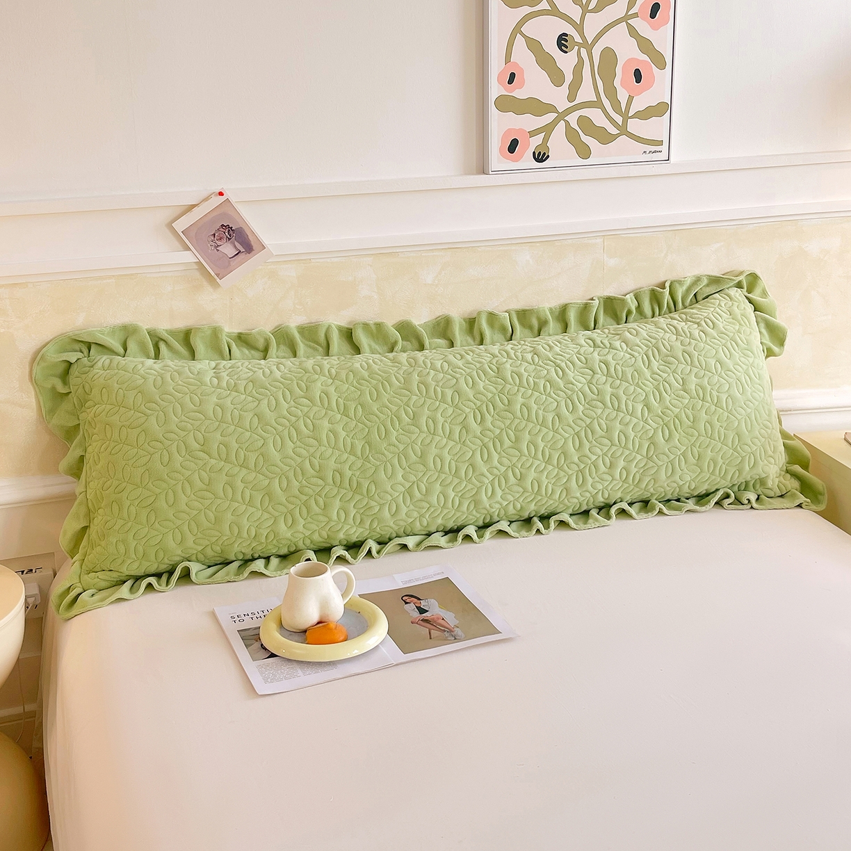 91家纺网 家纺一手货源 找家纺 雨彤家纺 2025新款牛奶绒花边夹棉长枕套 幸运草-嫩绿