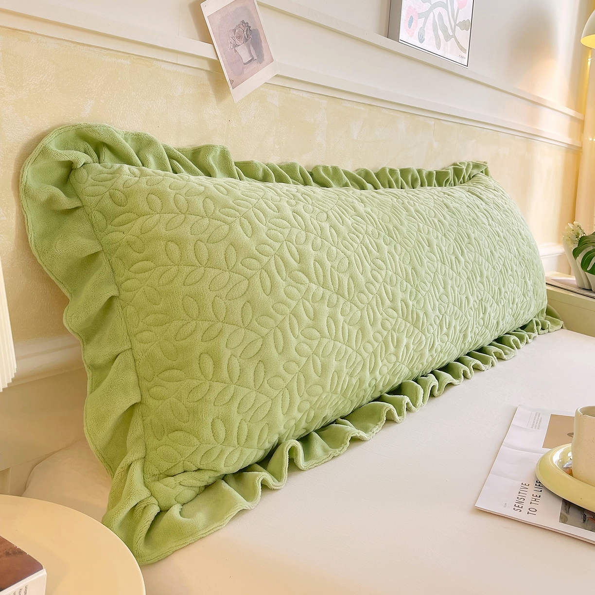 91家纺网 家纺一手货源 找家纺 雨彤家纺 2025新款牛奶绒花边夹棉长枕套 幸运草-嫩绿