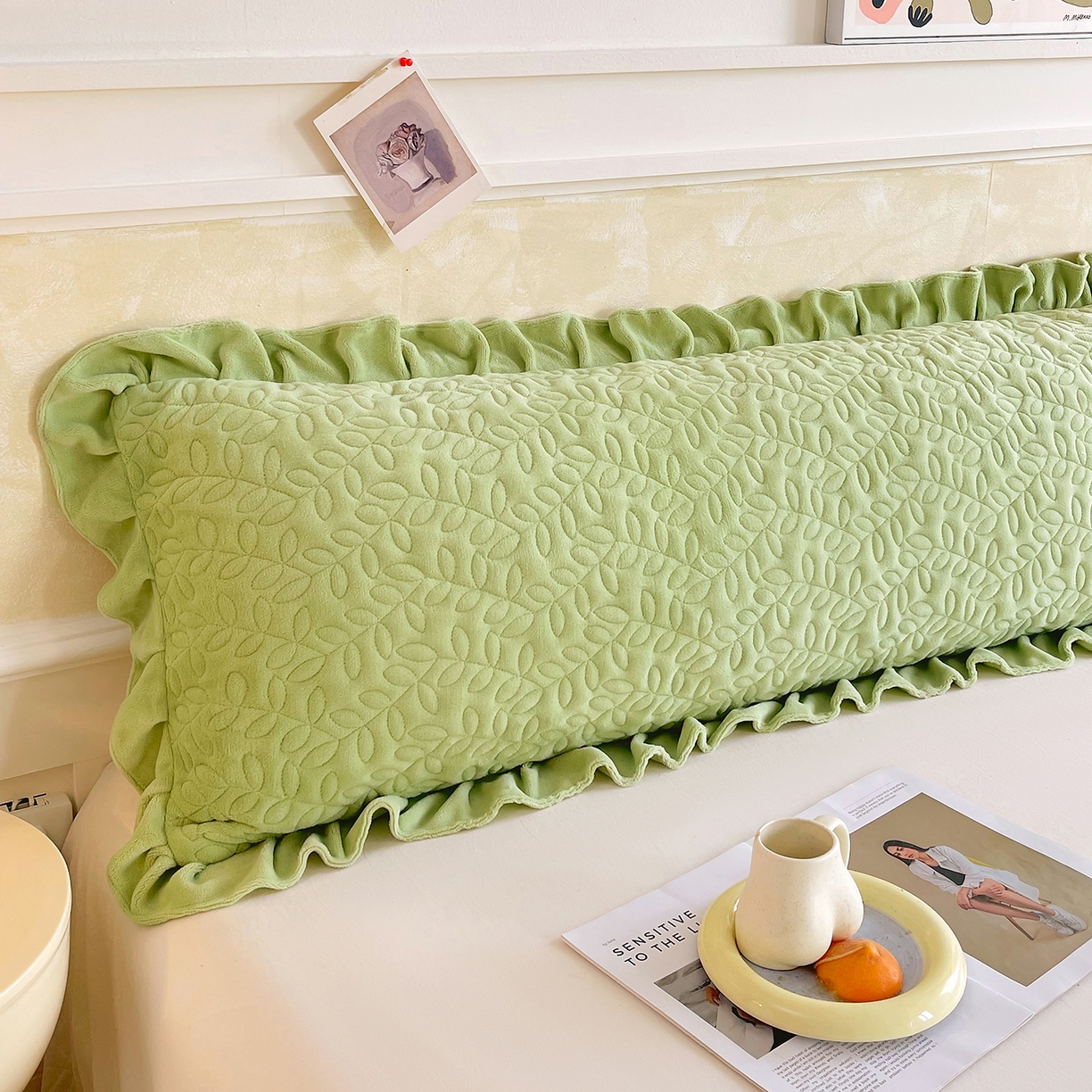 91家纺网 家纺一手货源 找家纺 雨彤家纺 2025新款牛奶绒花边夹棉长枕套 幸运草-嫩绿