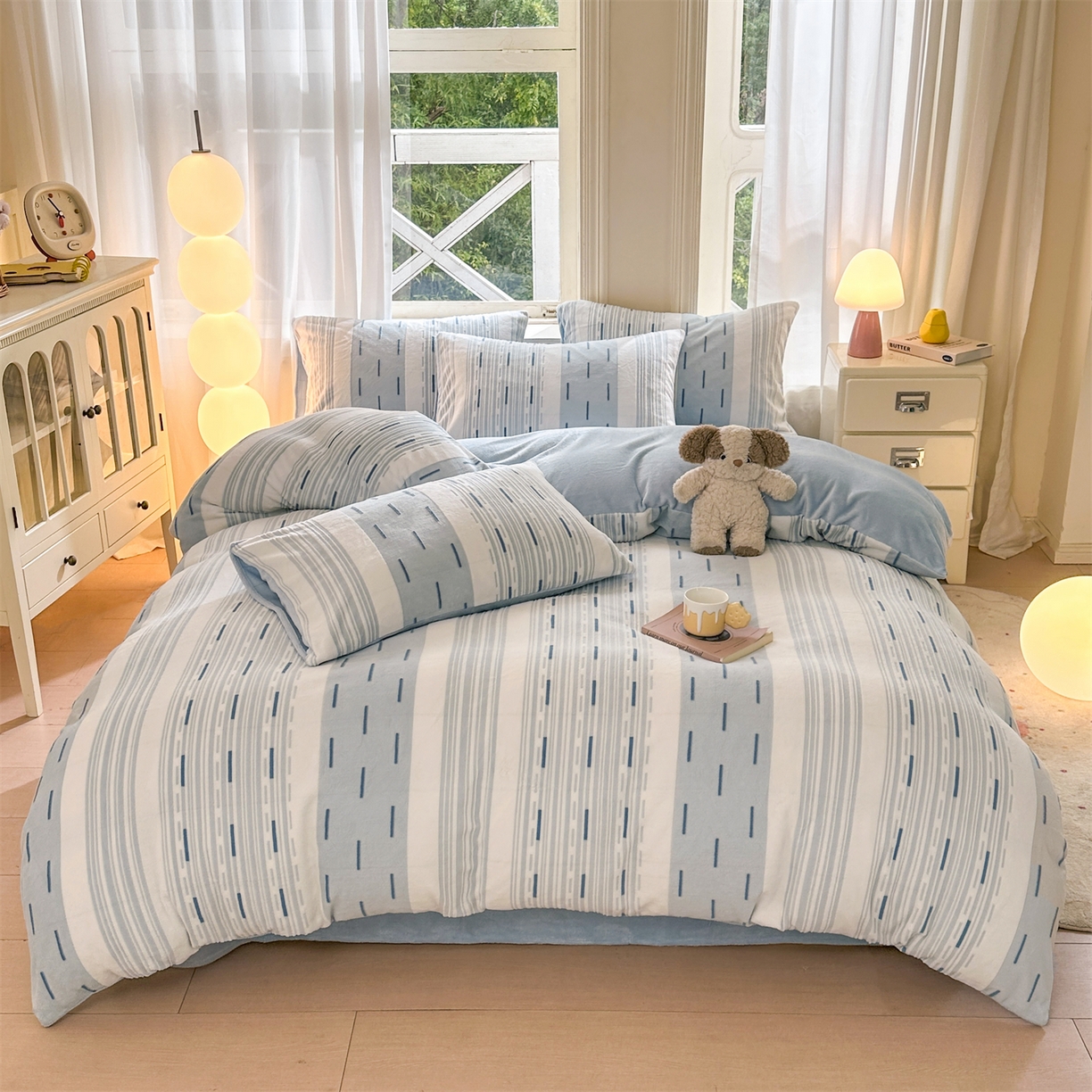 91家纺网 家纺一手货源 找家纺 灰鲸 2025新款立体雕花牛奶绒四件套 速写-蓝