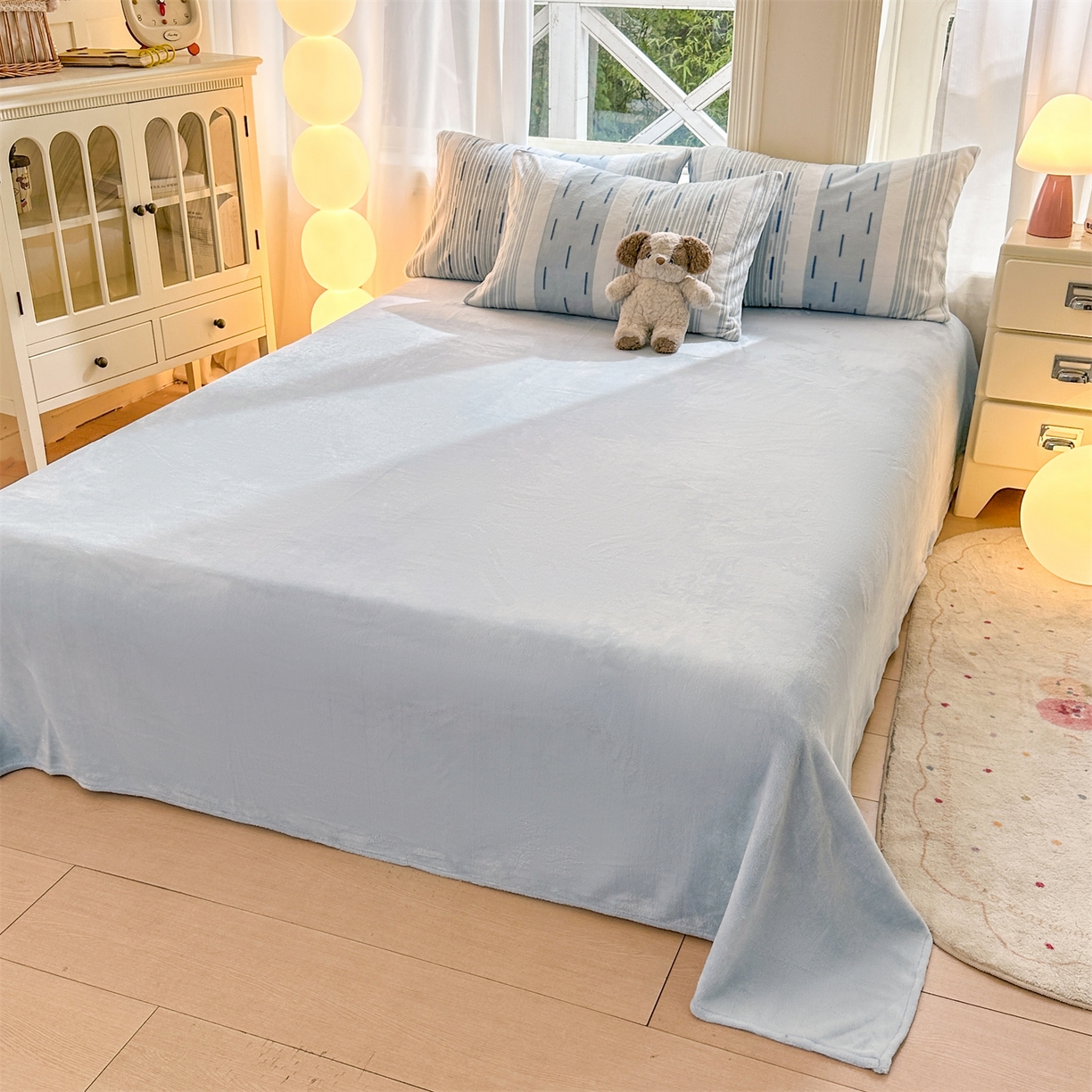 91家纺网 家纺一手货源 找家纺 灰鲸 2025新款立体雕花牛奶绒四件套 速写-蓝