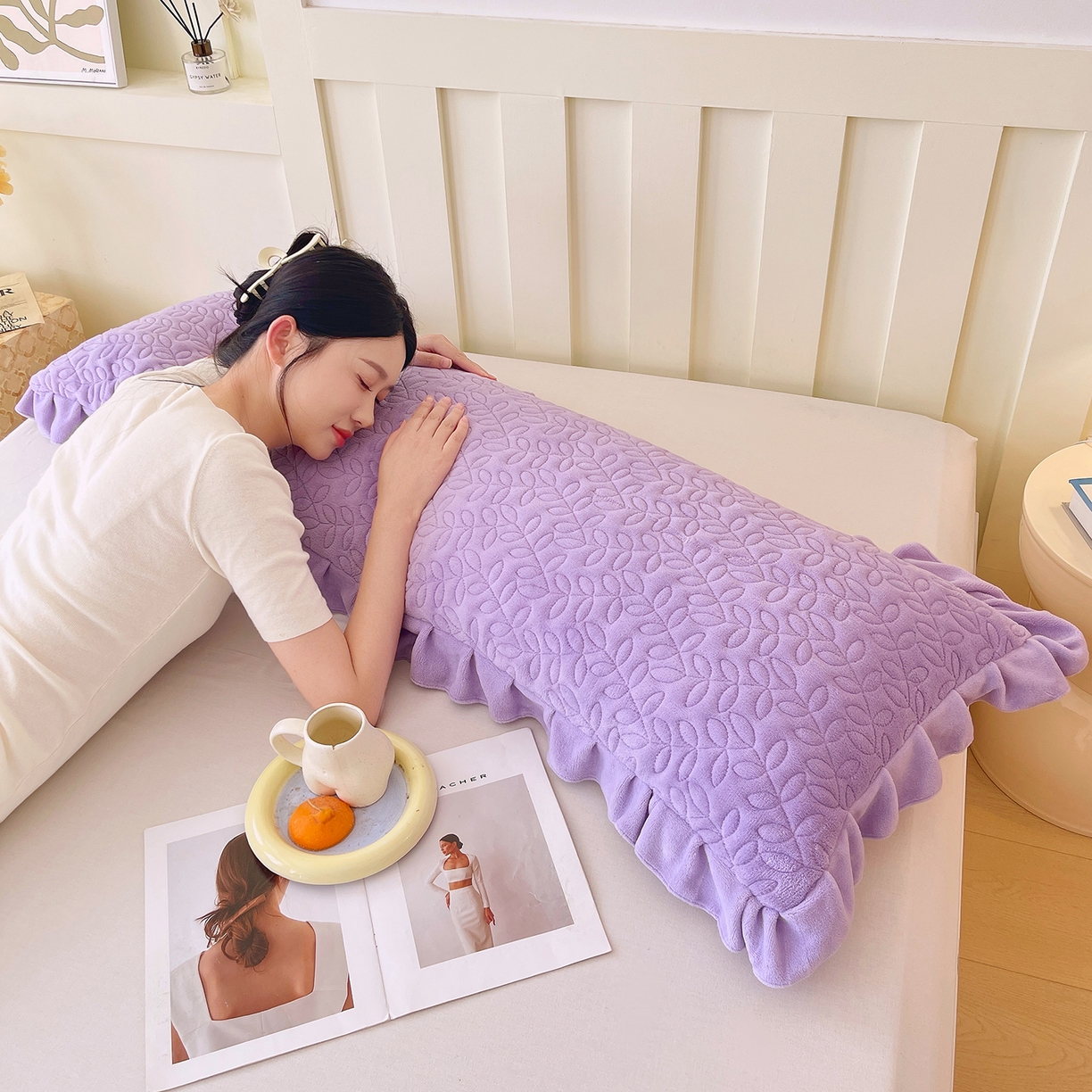 91家纺网 家纺一手货源 找家纺 雨彤家纺 2025新款牛奶绒花边夹棉长枕套 幸运草-香芋紫