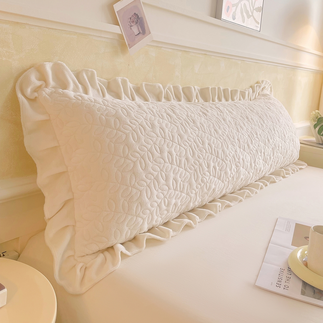 91家纺网 家纺一手货源 找家纺 雨彤家纺 2025新款牛奶绒花边夹棉长枕套 幸运草-奶白