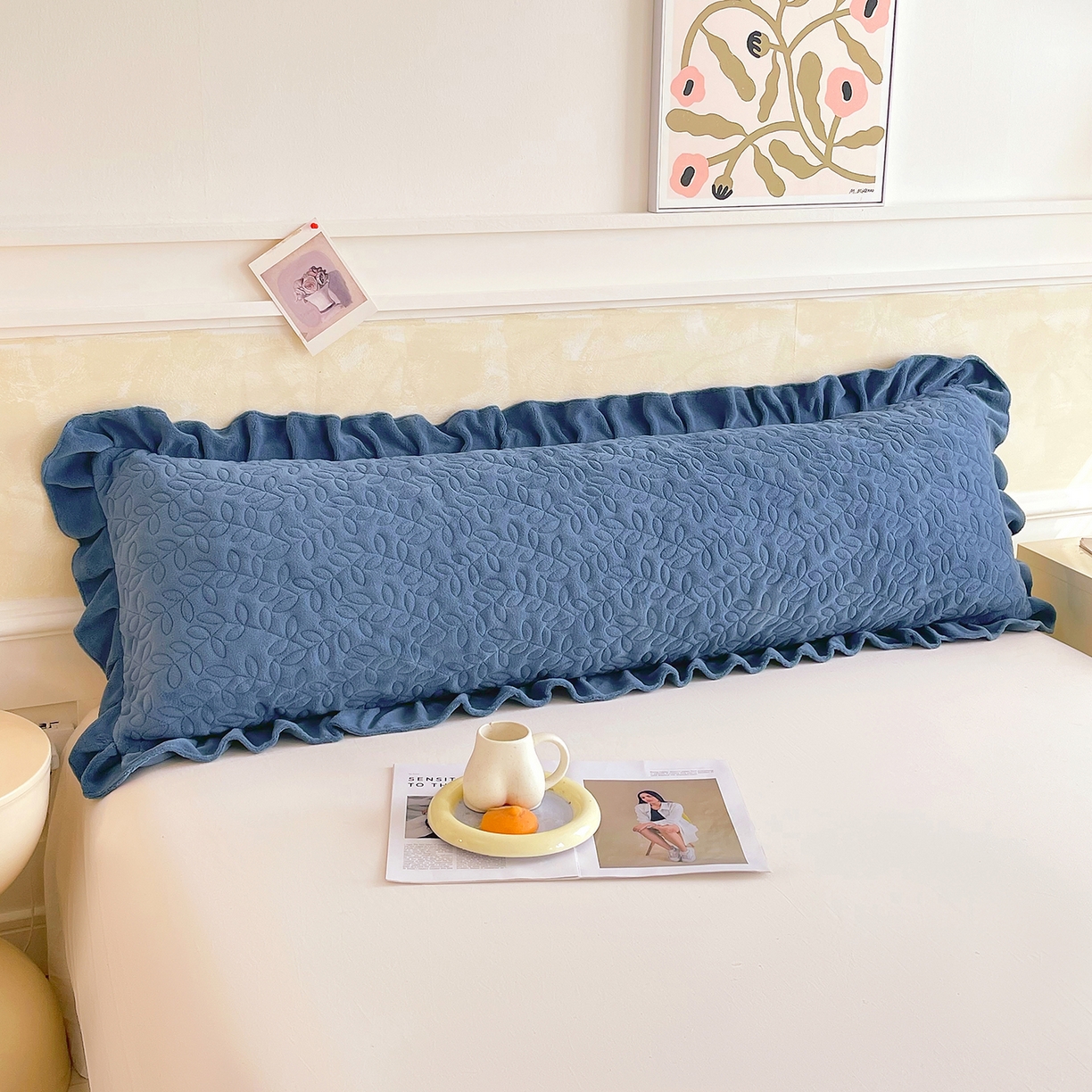 91家纺网 家纺一手货源 找家纺 雨彤家纺 2025新款牛奶绒花边夹棉长枕套 幸运草-雾兰