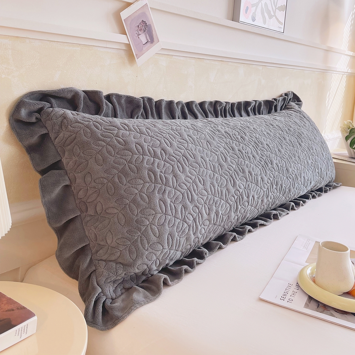 91家纺网 家纺一手货源 找家纺 雨彤家纺 2025新款牛奶绒花边夹棉长枕套 幸运草-高级灰