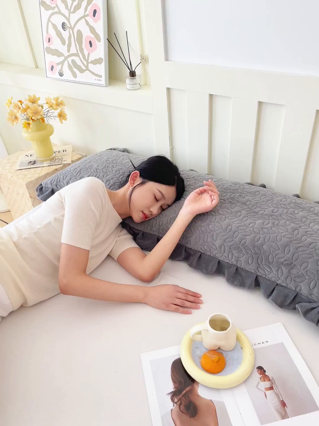 91家纺网 家纺一手货源 找家纺 雨彤家纺 2025新款牛奶绒花边夹棉长枕套 幸运草-高级灰