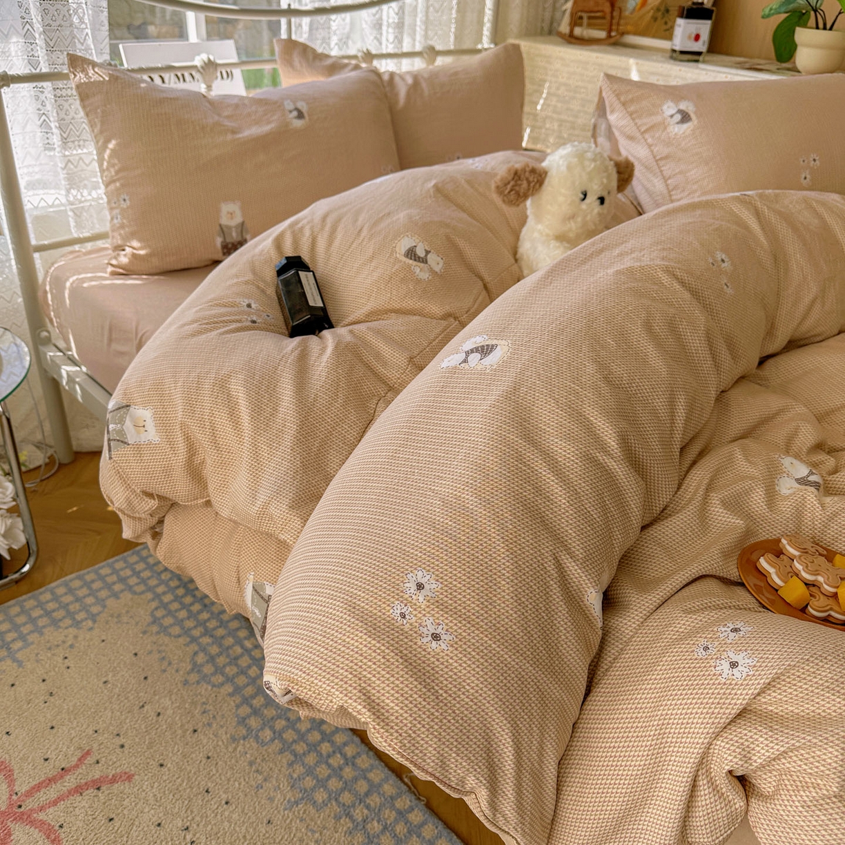 91家纺网 家纺一手货源 找家纺 暖芯优选 2025新款加厚爆款小布袋韩国古法水洗棉床单学生三件套床笠款四件套 爱丽丝