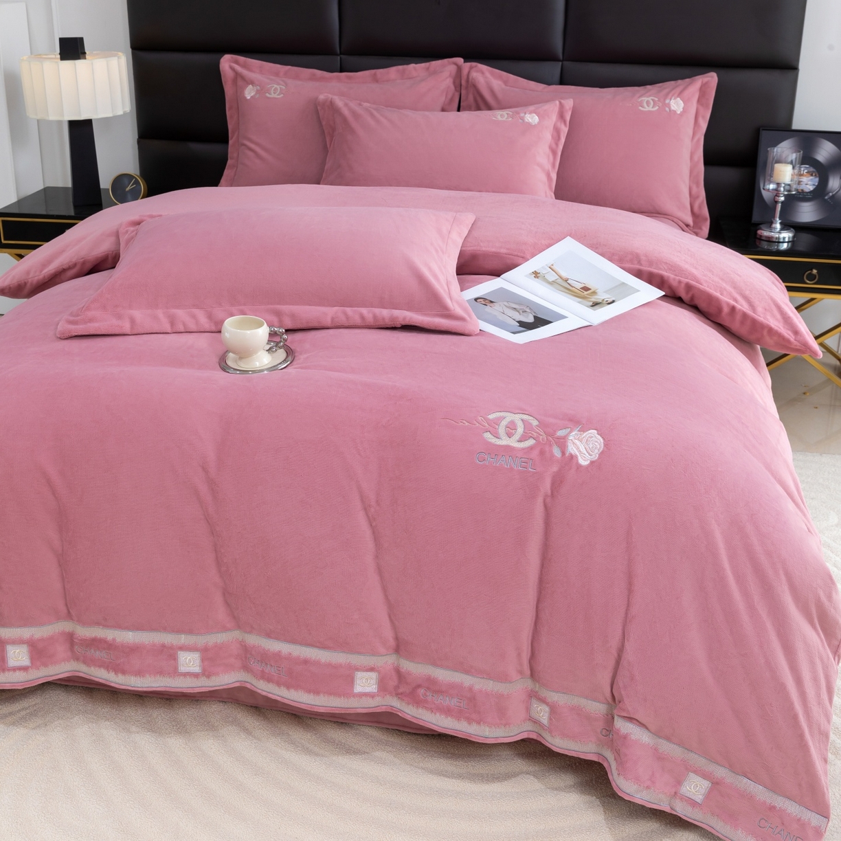 91家纺网 家纺一手货源 找家纺 （总）好漂靓家纺 2025新款75D全光慕丝绒保暖四件套-贵族生活