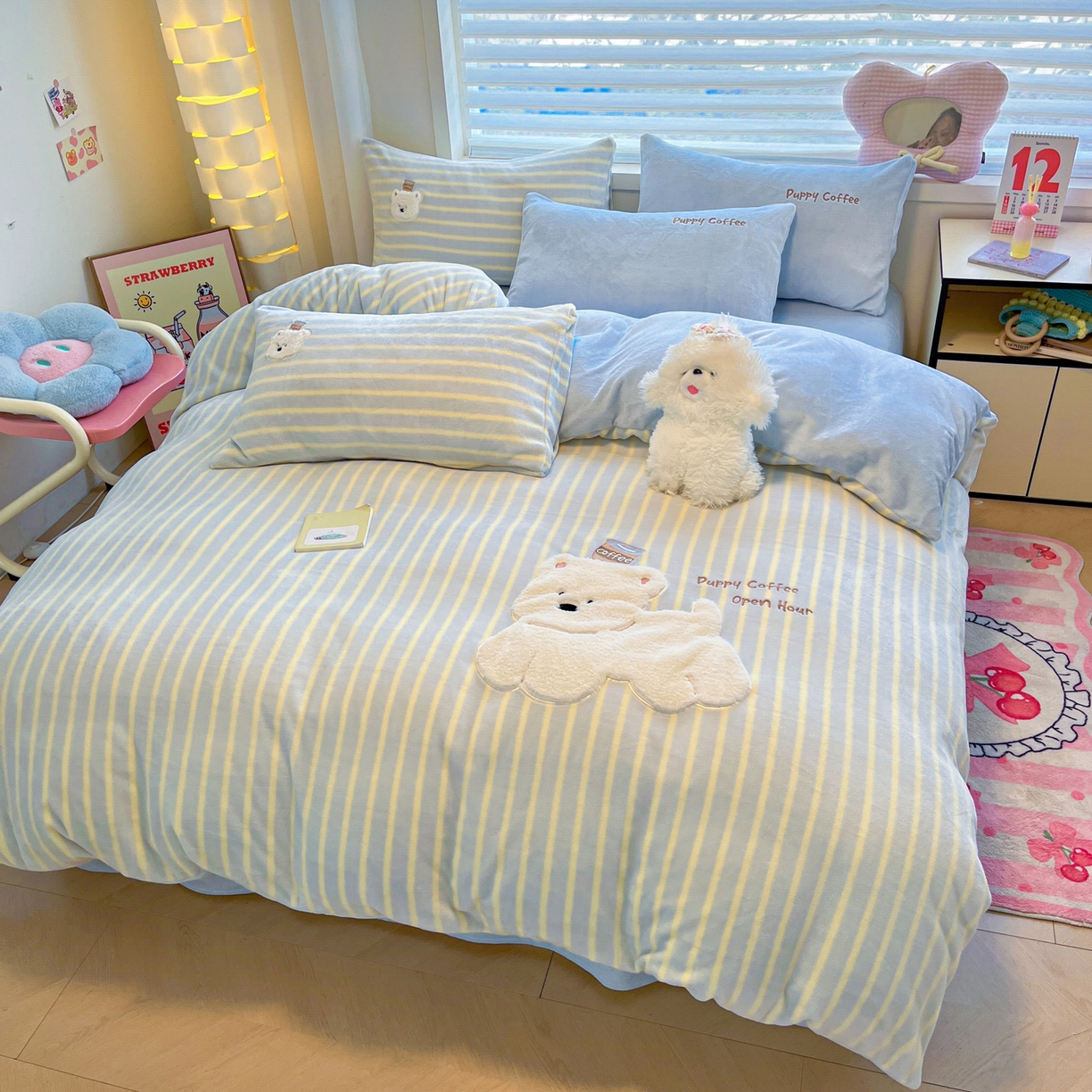 91家纺网 家纺一手货源 找家纺 如一 2025新款高克重卡通贴布绣牛奶绒四件套 咖啡狗