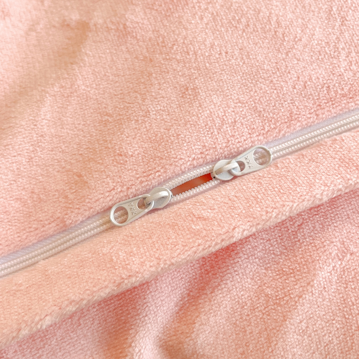 91家纺网 家纺一手货源 找家纺 如一 2025新款高克重卡通贴布绣牛奶绒四件套 豹纹兔